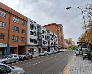 Exterior view of Flat for sale in Burgos Capital  with Terrace, Storage room and Furnished