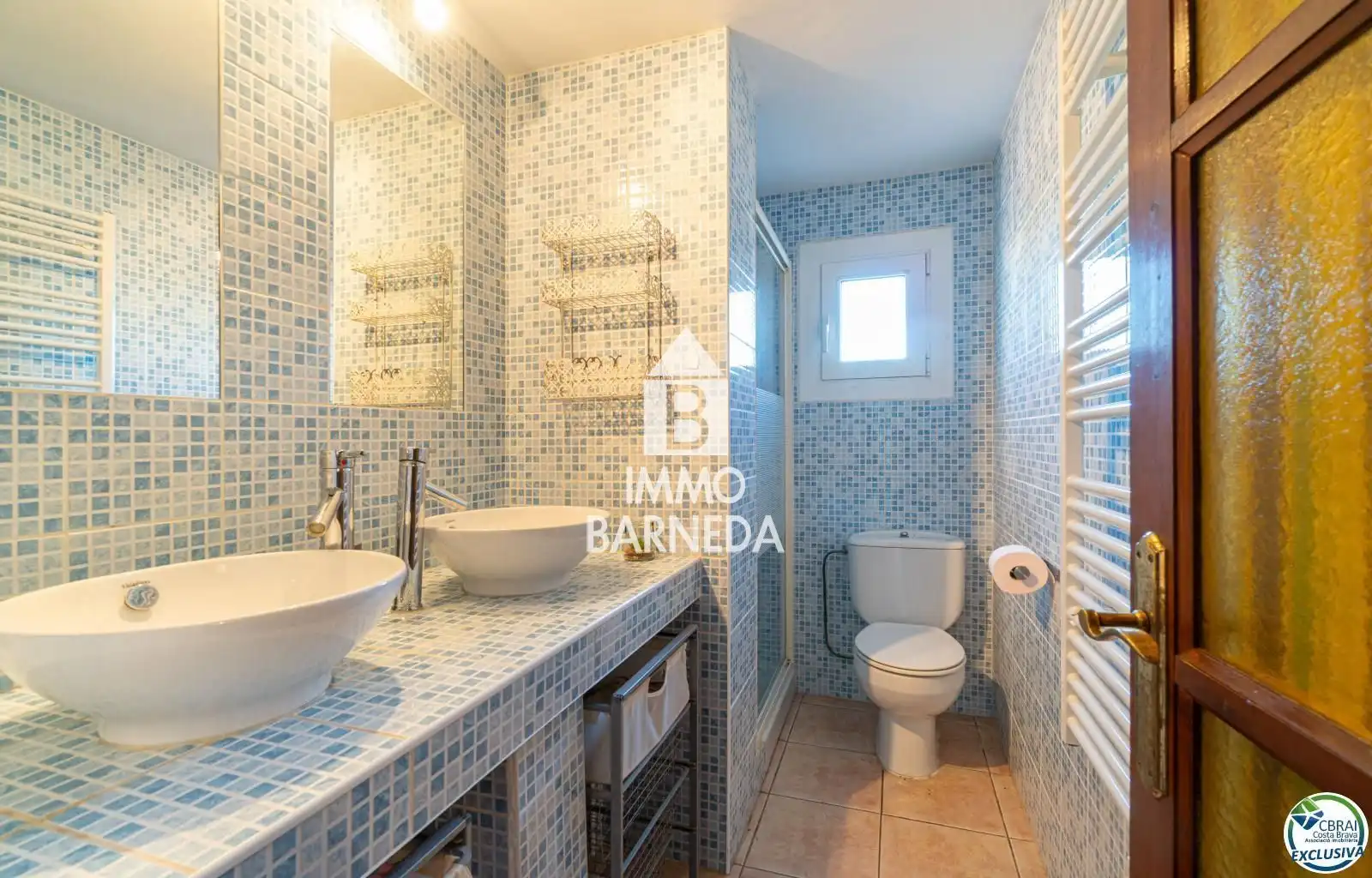 Bathroom of Houses for sale in Empuriabrava  with Air Conditioner, Heating and Terrace