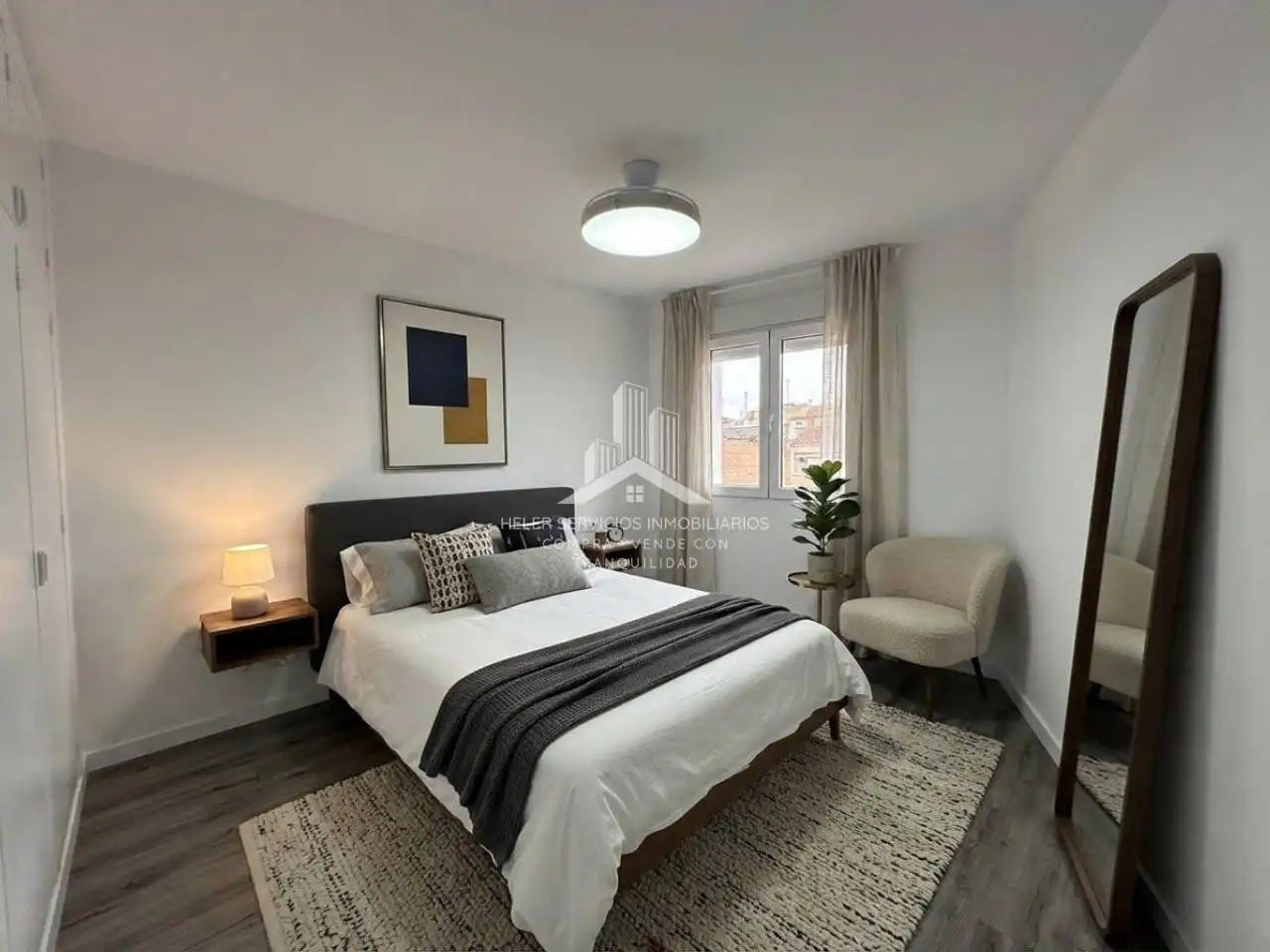 Wohnung zur Miete in Avenida Valencia, Ensanche - Río Júcar