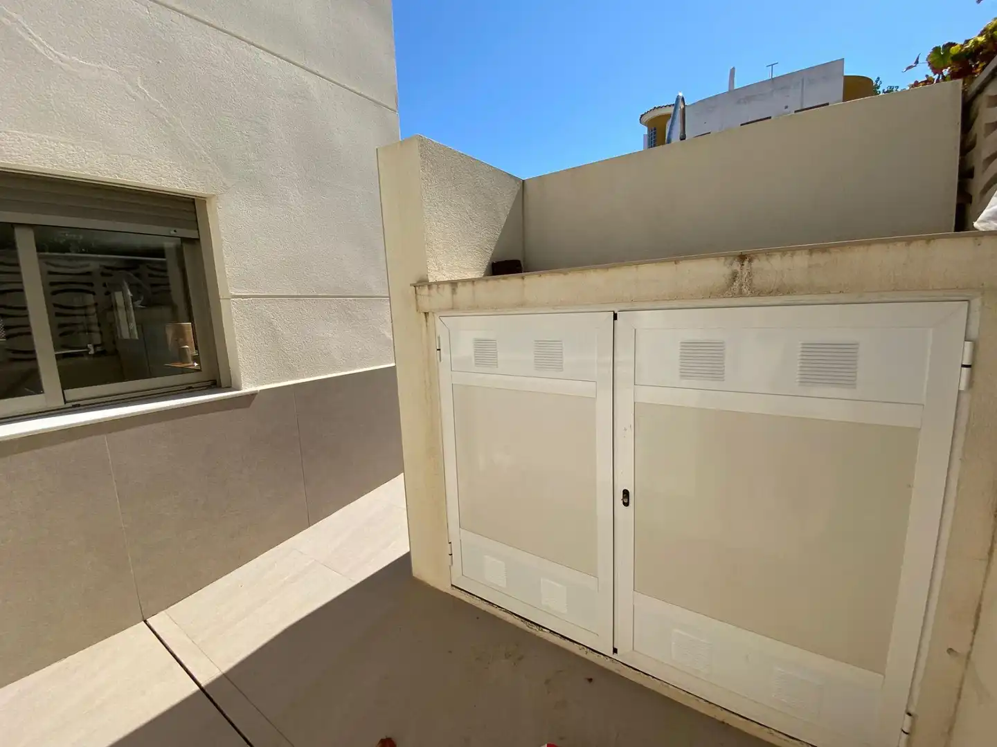 Terrassa de Casa adosada en venda en Oliva amb Aire condicionat, Calefacció i Jardí privat