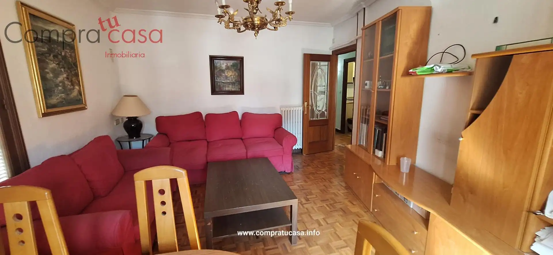 Sala d'estar de Pis en venda en Segovia amb Calefacció, Parquet i Traster