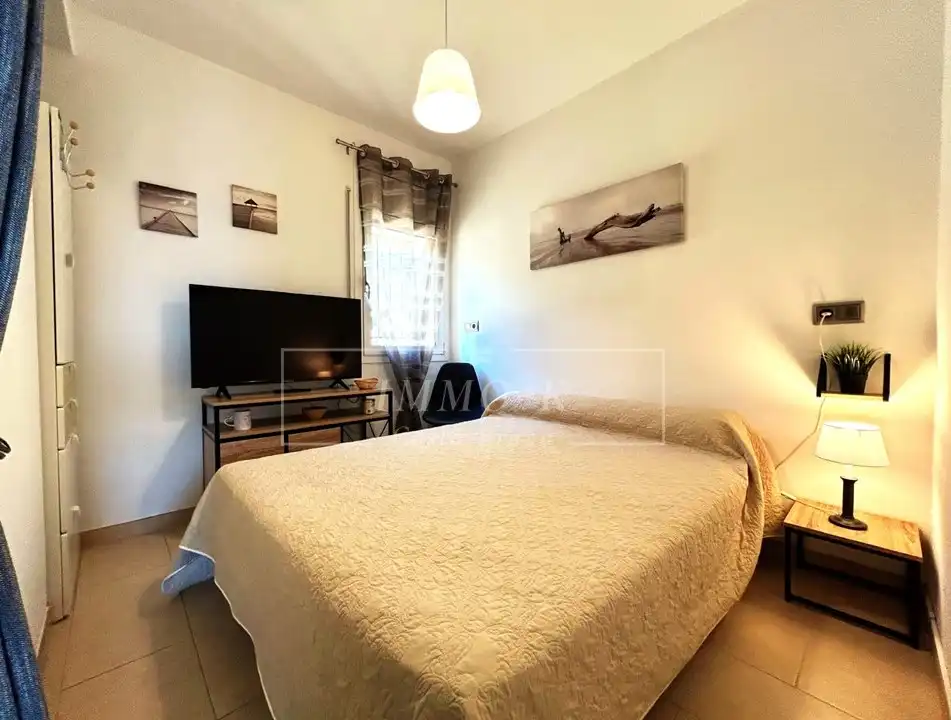 Dormitori de Apartament en venda en Llançà amb Terrassa