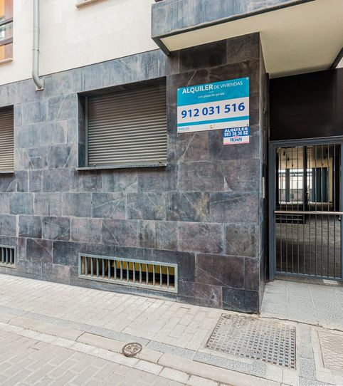 Foto 2 de Garaje en venta en Pedro de la Gasca, 13, Caño Argales, Valladolid Capital