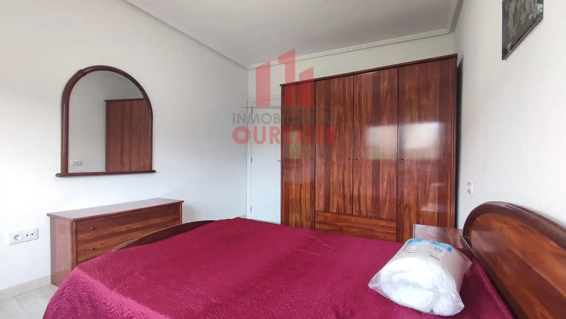 Schlafzimmer von Wohnung zur Miete in Ourense Capital  mit Heizung, Möbliert und Balkon