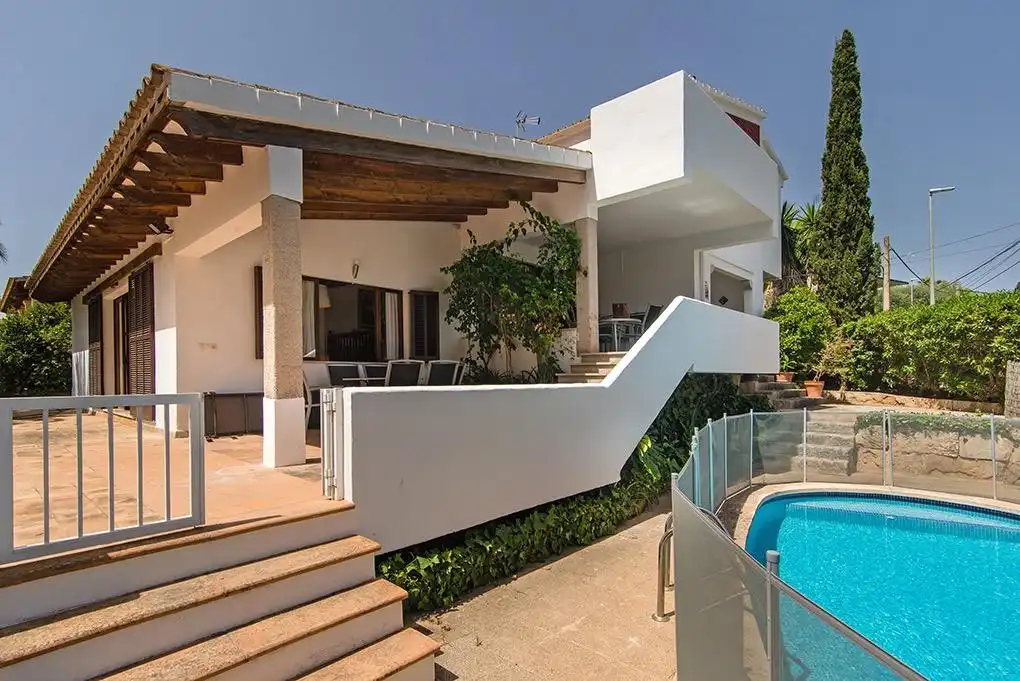 Casa amb terrassa en venda a Son Verí, imagen 3