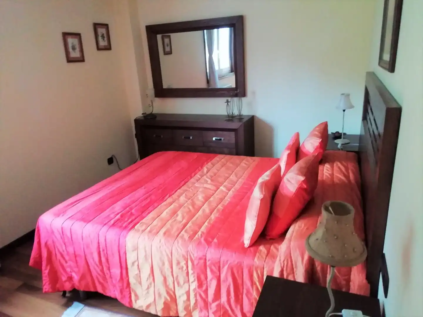 Habitación de Casa o chalet en venta en Culleredo con Jardín privado, Parquet y Horno