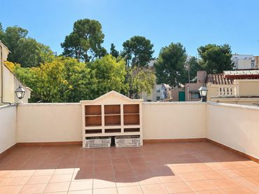 Casa amb balcó en venda a Centre