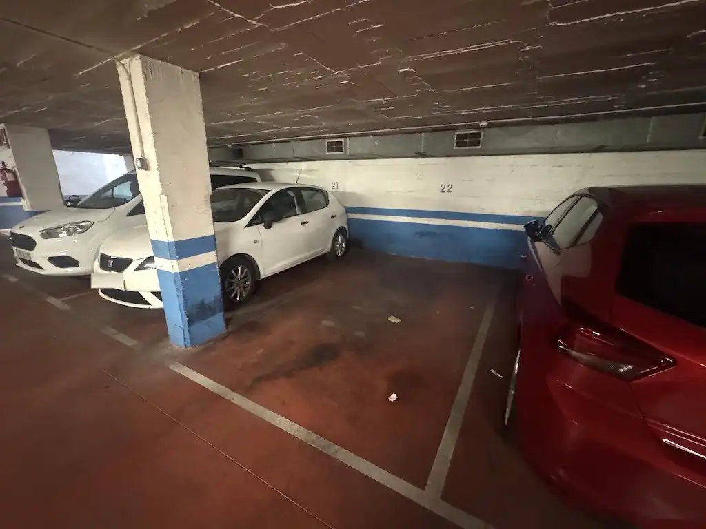 Parkplatz von Garage zur Miete in Barcelona