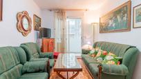 Living room of Flat for sale in  Madrid Capital