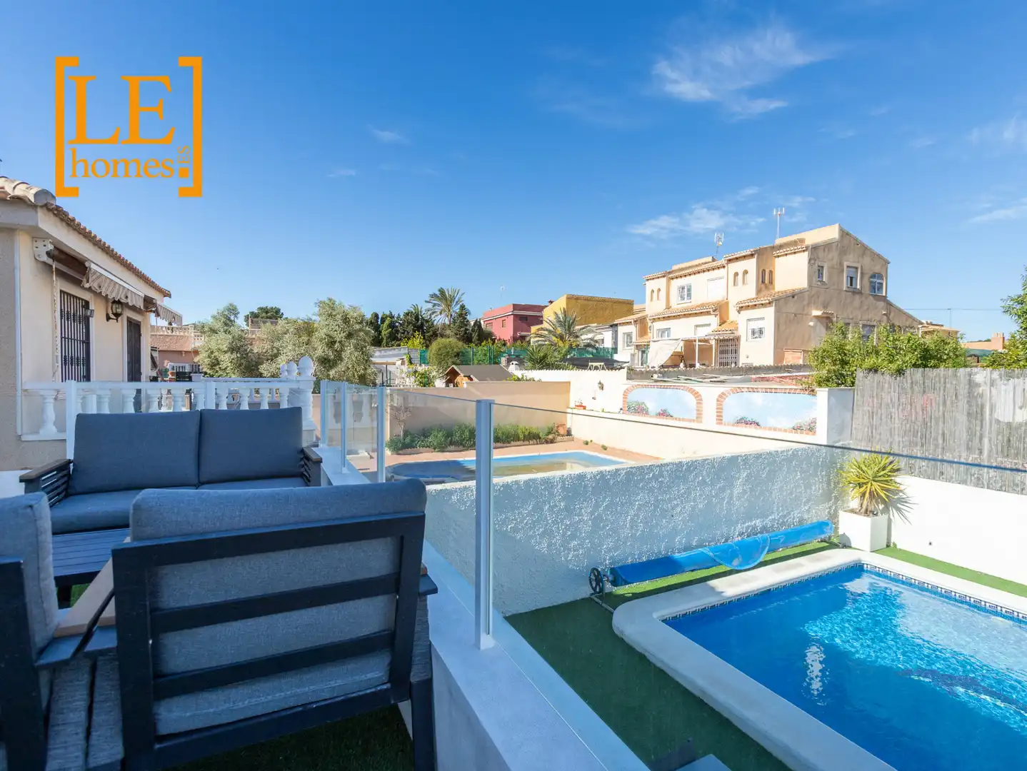 Vista exterior de Casa o chalet en venta en Torrevieja con Aire acondicionado, Calefacción y Jardín privado