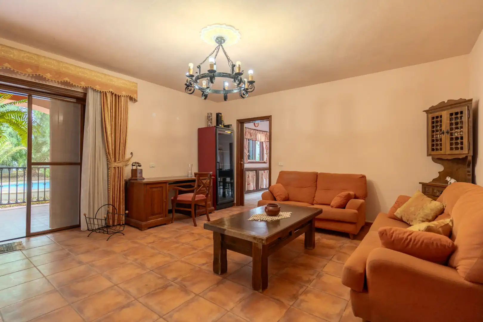 Sala d'estar de Casa o xalet en venda en Arona amb Moblat