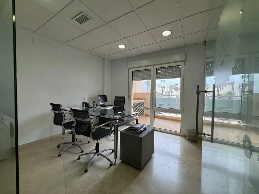 Local en venta en Orihuela con Aire acondicionado, Calefacción y Terraza