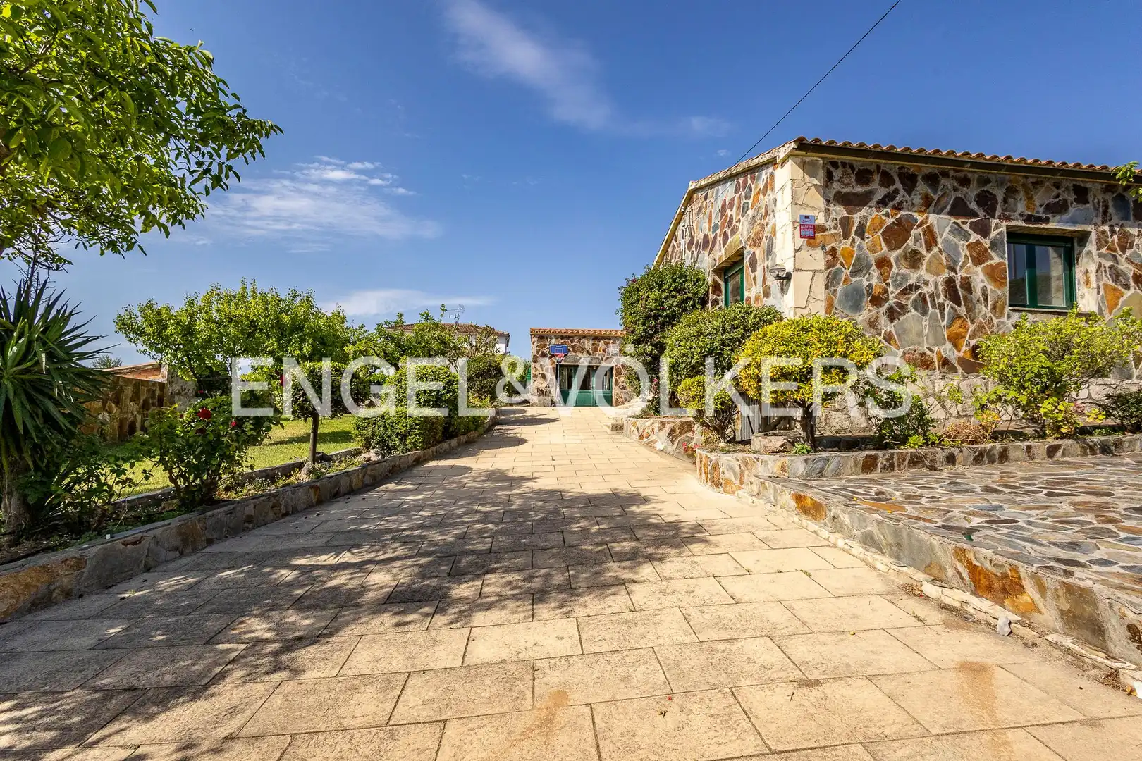 Vista exterior de Casa o xalet en venda en Font-rubí amb Calefacció, Jardí privat i Traster