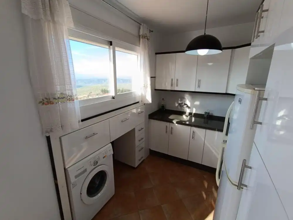 Cuina de Casa o xalet en venda en Chilluévar amb Aire condicionat, Terrassa i Moblat