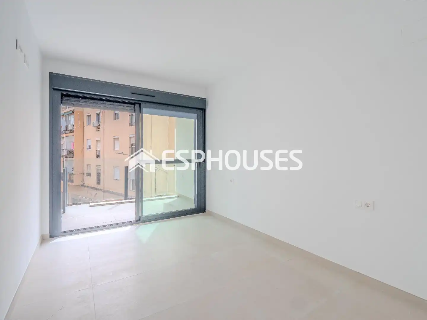 Habitación de Piso en venta en Alicante / Alacant con Trastero, Balcón y Piscina comunitaria