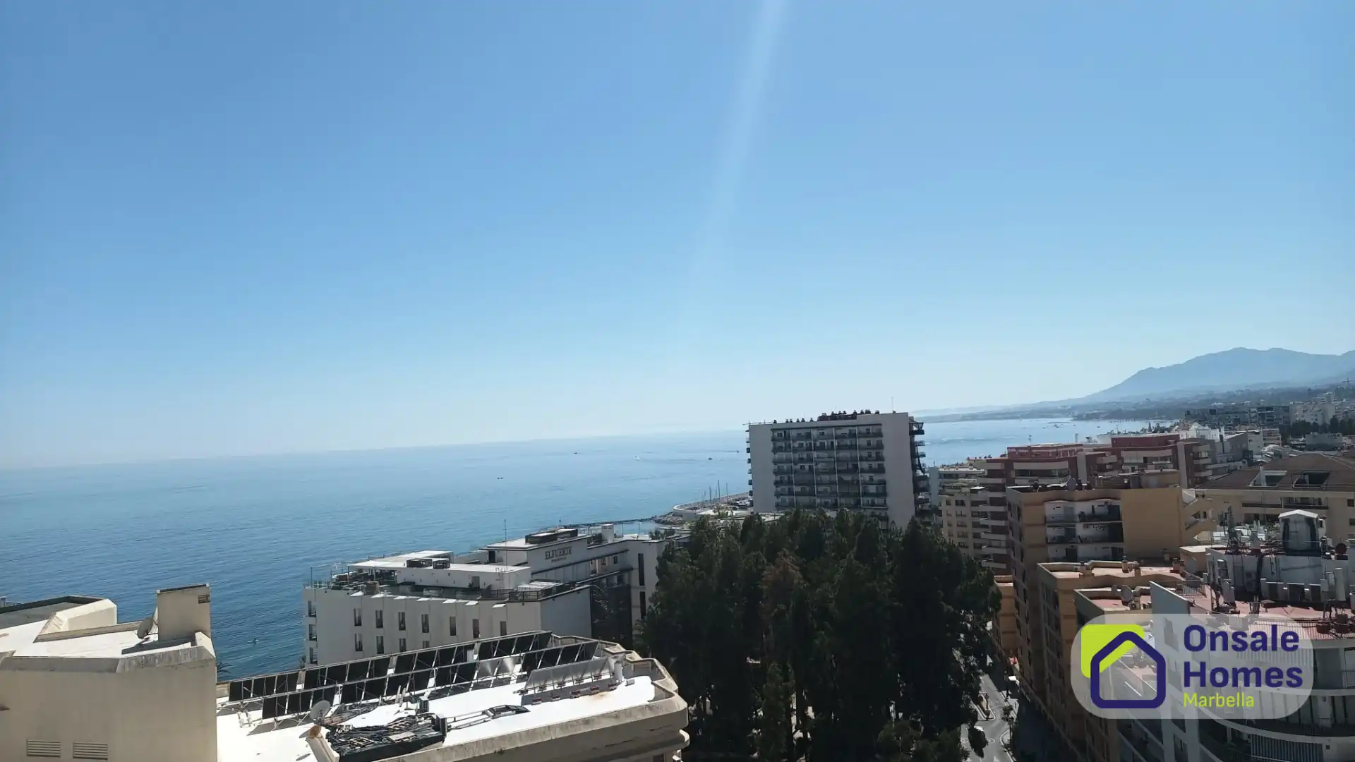 Außenansicht von Wohnung zum Verkauf in Marbella mit Abstellraum und Balkon