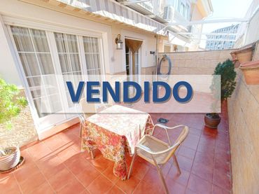 Casa a schiera con balcone in vendita a Puerta de Cuartos - Avda. de Portugal