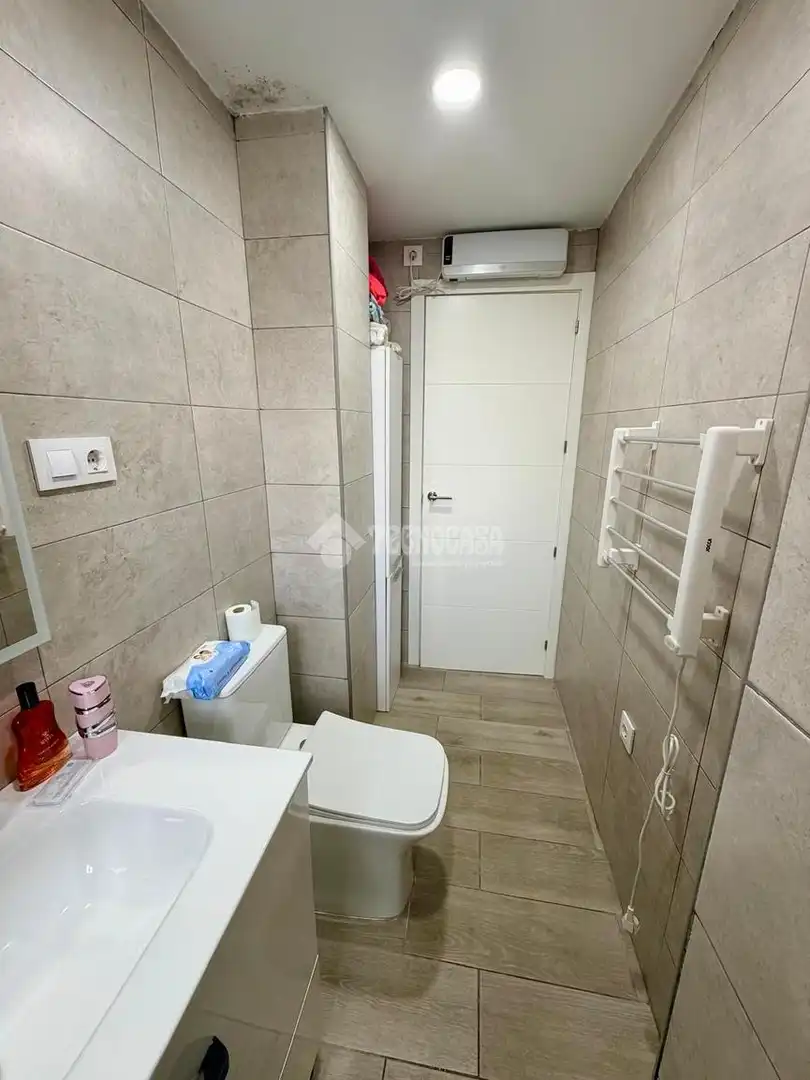 Baño de Piso en venta en Sevilla con Aire acondicionado, Calefacción y Terraza