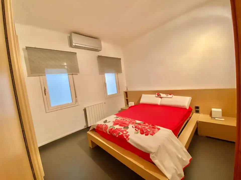 Habitación de Apartamento de alquiler en Madrid con Aire acondicionado, Amueblado y Se aceptan mascotas
