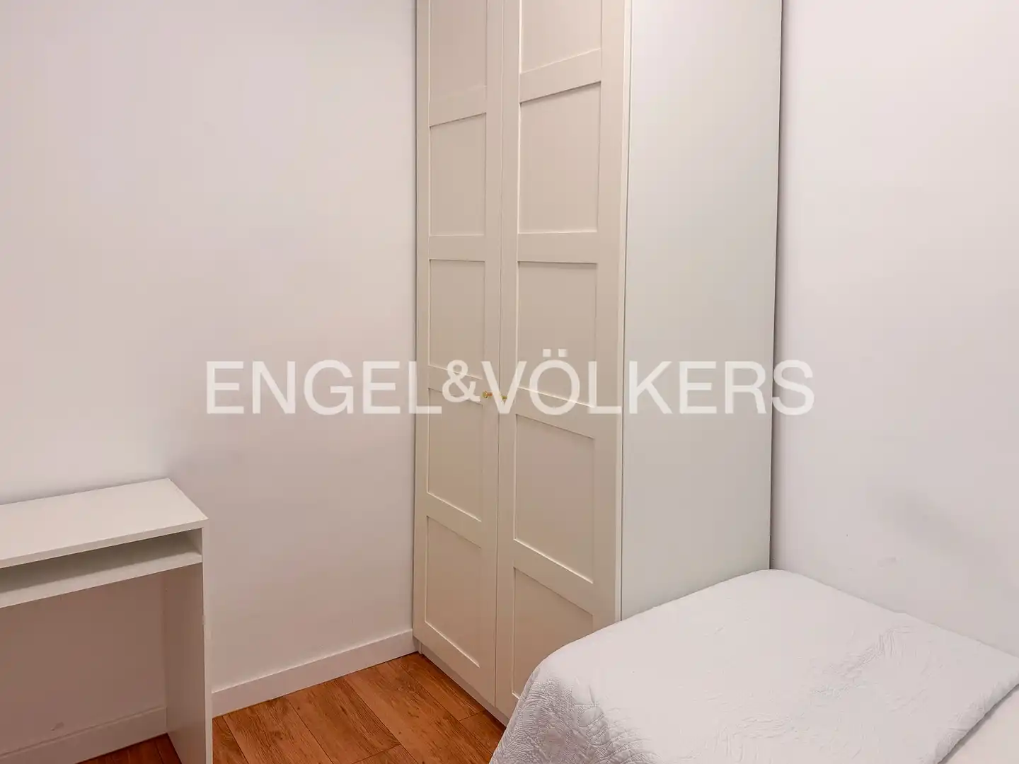 Schlafzimmer von Wohnung zur Miete in Barcelona mit Klimaanlage, Heizung und Möbliert