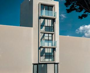 Vista exterior de Dúplex en venda en Badalona amb Balcó