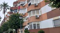Vista exterior de Pis en venda en  Sevilla Capital