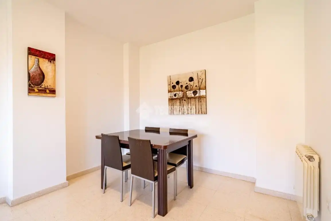 Comedor de Piso en venta en Granada con Aire acondicionado, Calefacción y Amueblado