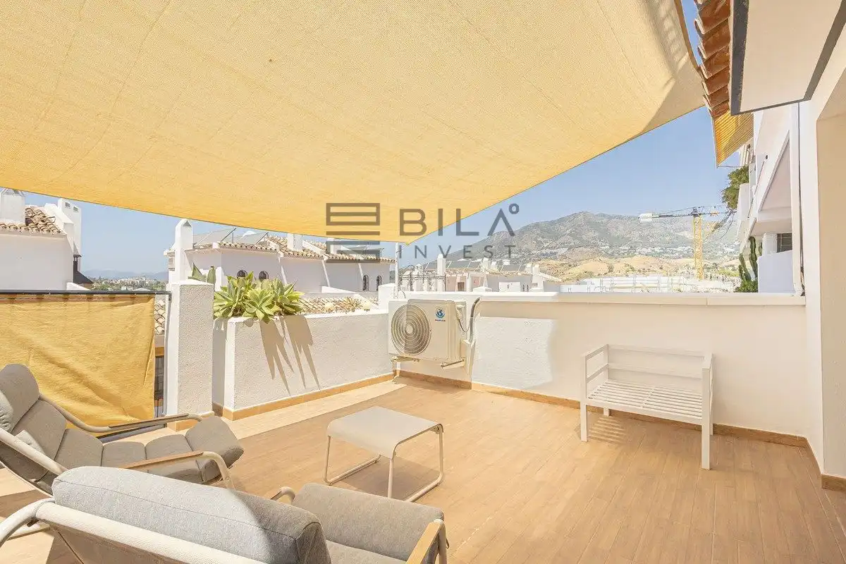 Terraza de Dúplex en venta en Fuengirola con Aire acondicionado, Terraza y Piscina