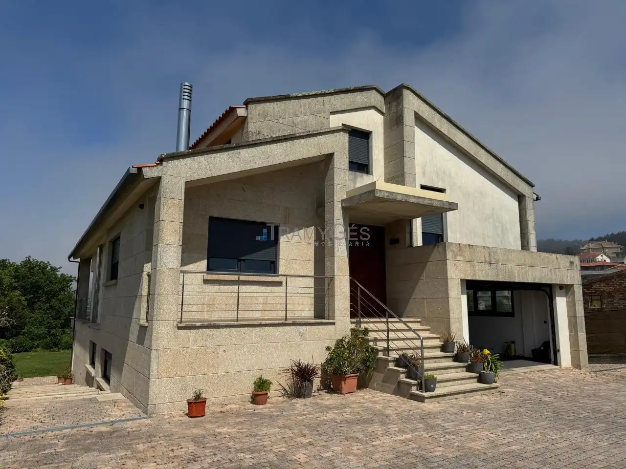 Vista exterior de Casa o chalet en venta en A Guarda   con Calefacción, Jardín privado y Terraza