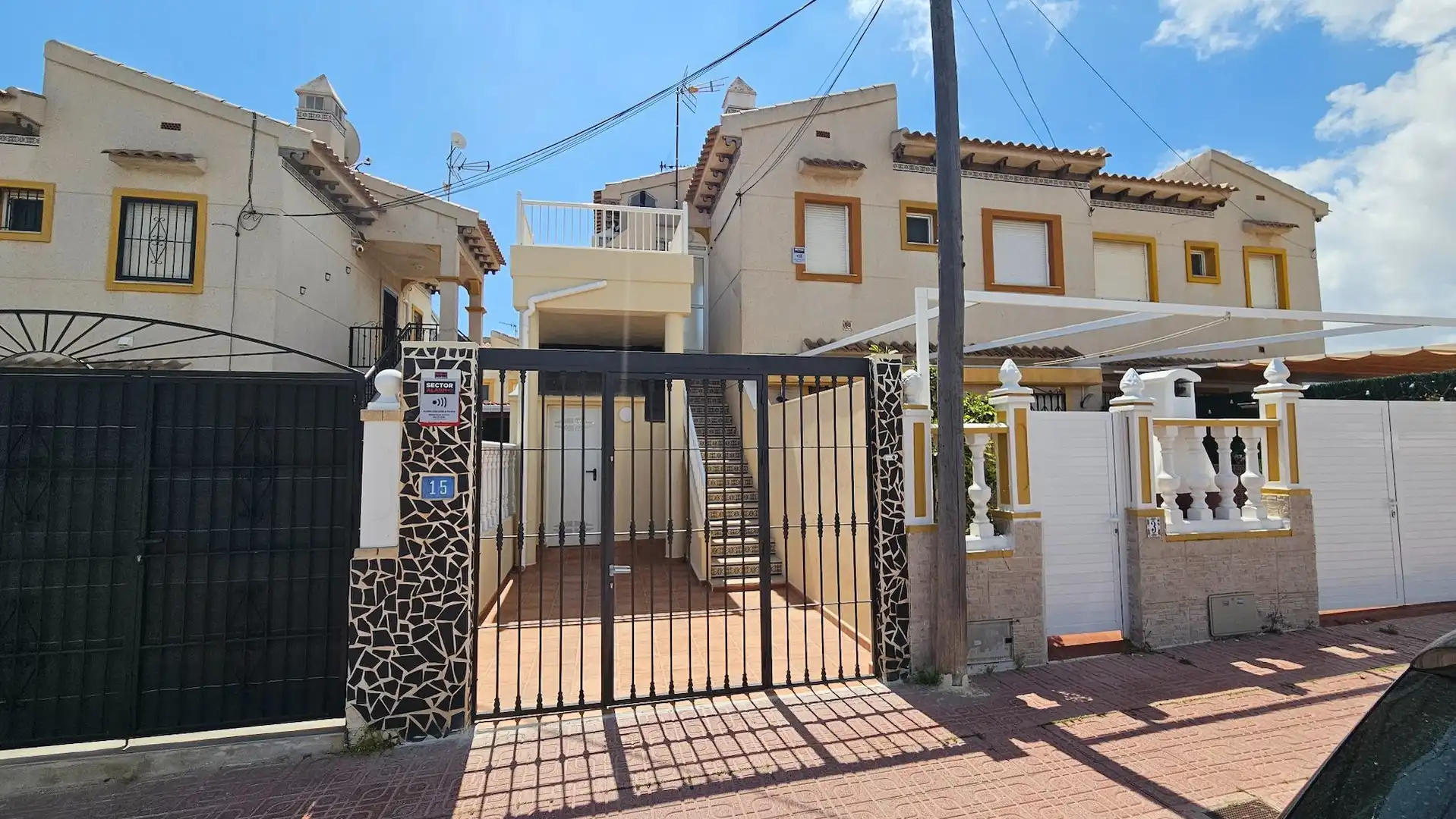 Vista exterior de Apartamento en venta en Orihuela con Trastero y Balcón