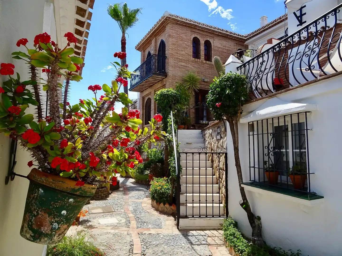 Vista exterior de Casa o xalet en venda en Mijas amb Aire condicionat, Calefacció i Jardí privat