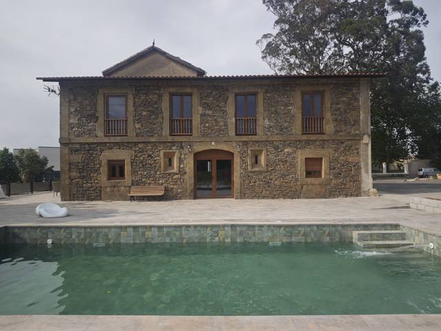 Casa-chalet en Venta en Porceyo