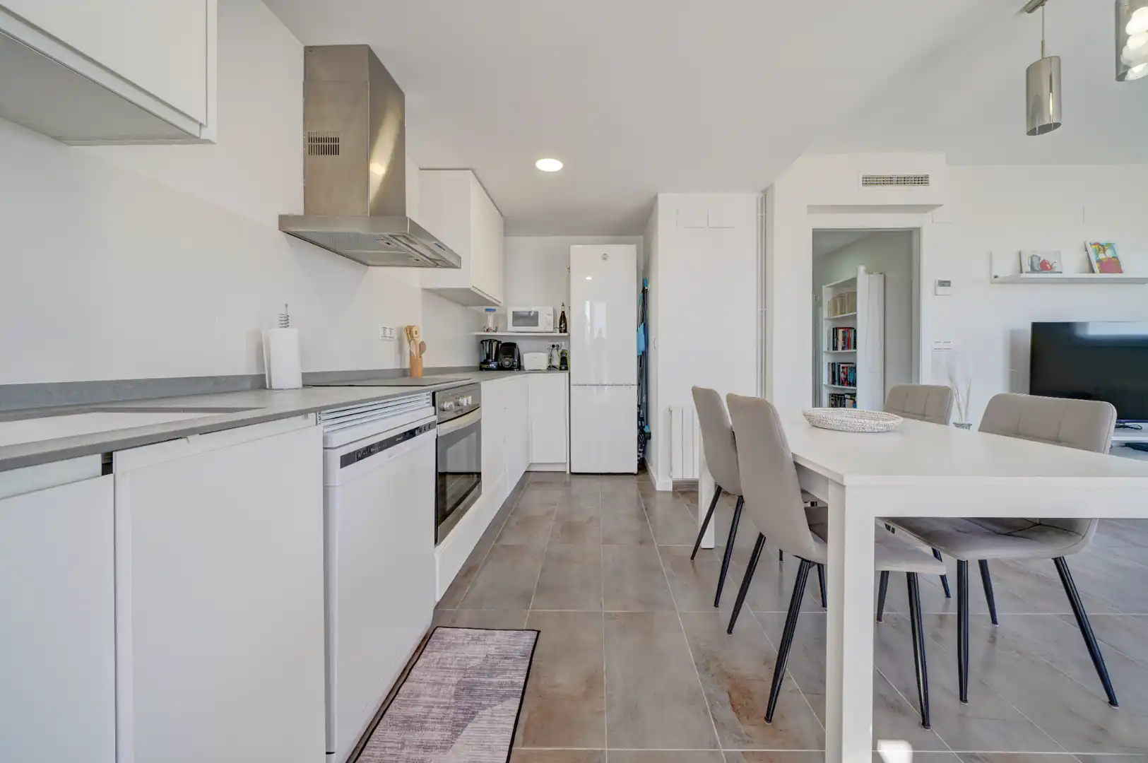 Küche von Dachboden zum Verkauf in La Pobla de Farnals mit Klimaanlage, Heizung und Terrasse