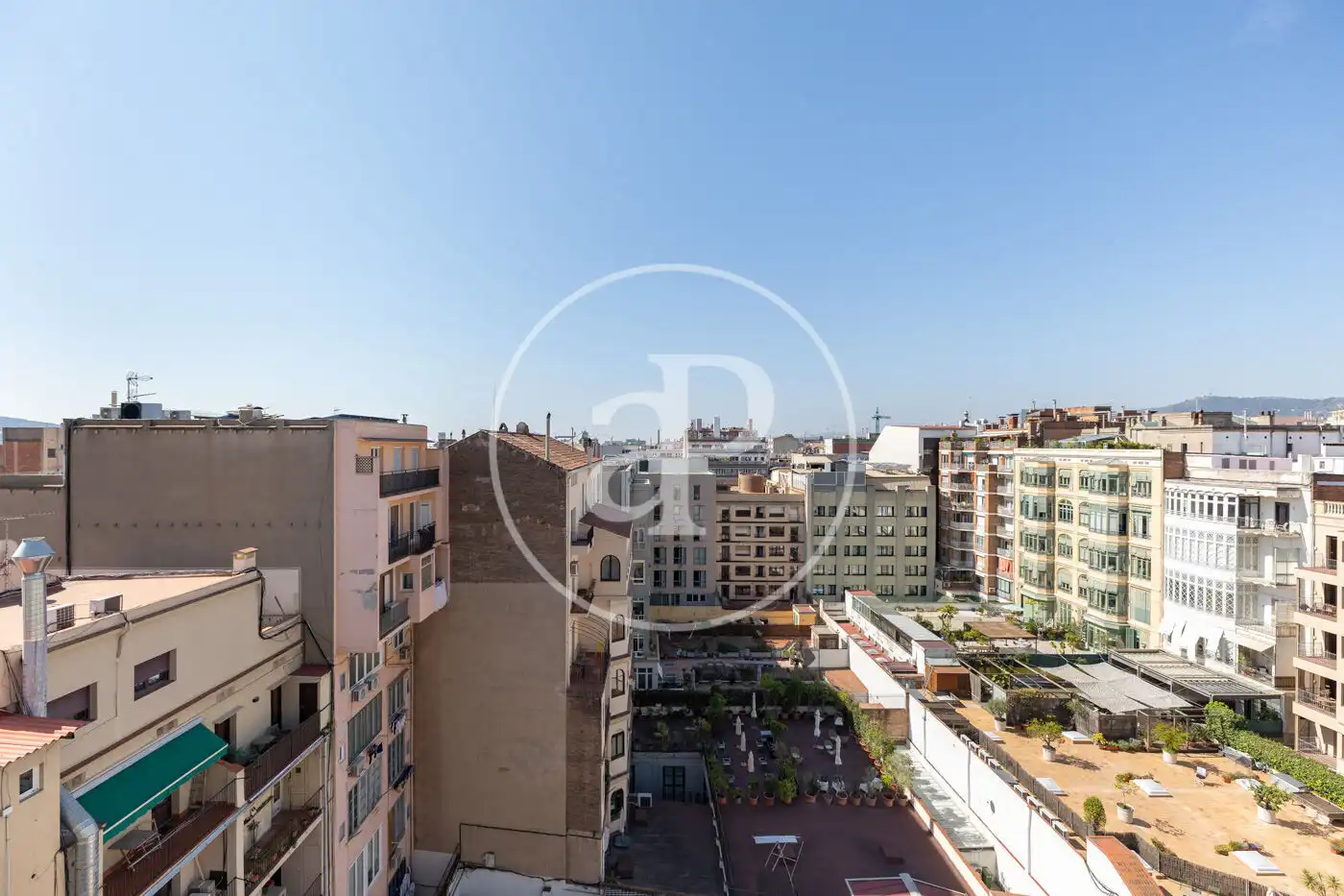 Exterior view of Flat for sale in Barcelona  with Air Conditioner, Heating and Furnished