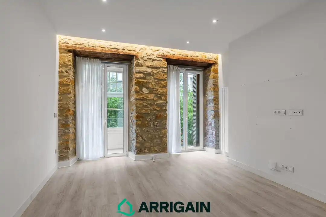 Habitación de Piso en venta en Donostia - San Sebastián  con Calefacción, Terraza y Trastero