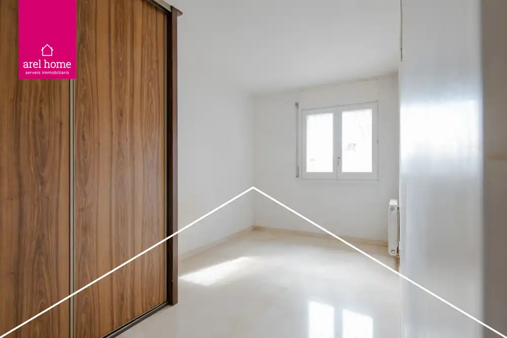 Habitación de Piso en venta en Esplugues de Llobregat con Aire acondicionado, Calefacción y Terraza