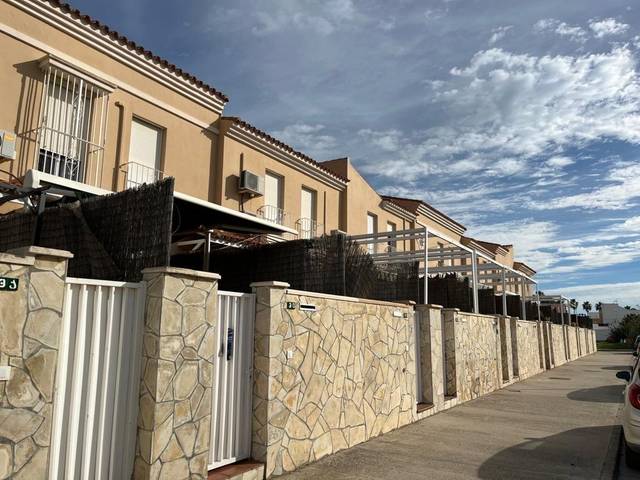 Casa adosada en Alquiler en El Rinconcillo