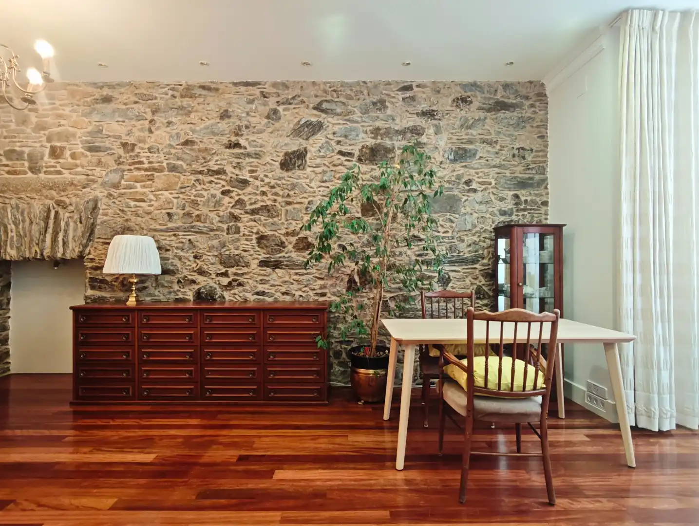Comedor de Piso de alquiler en Ferrol con Calefacción, Parquet y Terraza
