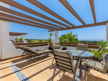 Àtic amb piscina en venda a Selwo
