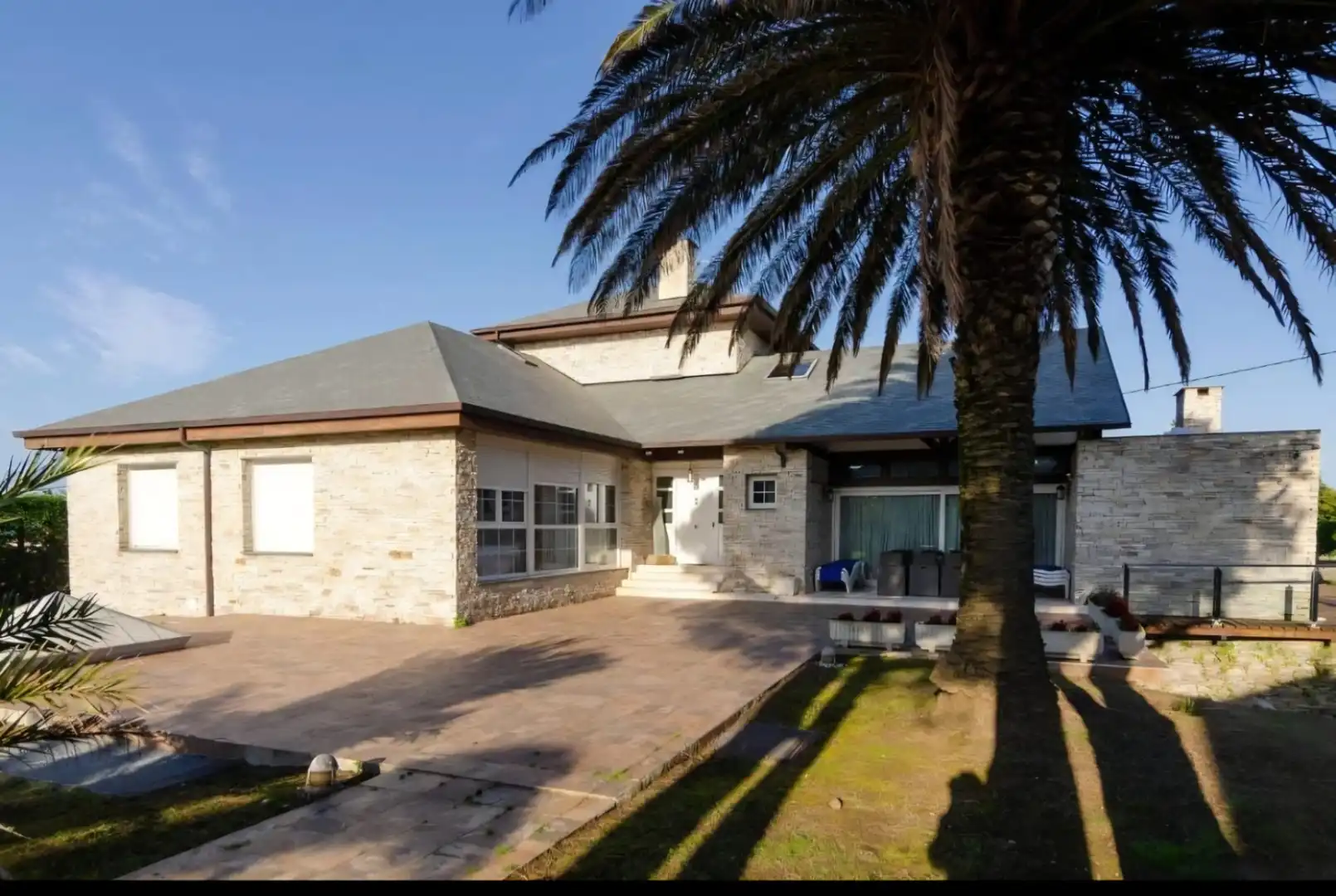Detached house with terrace for sale in Barrio las Cerreas, imagen 2