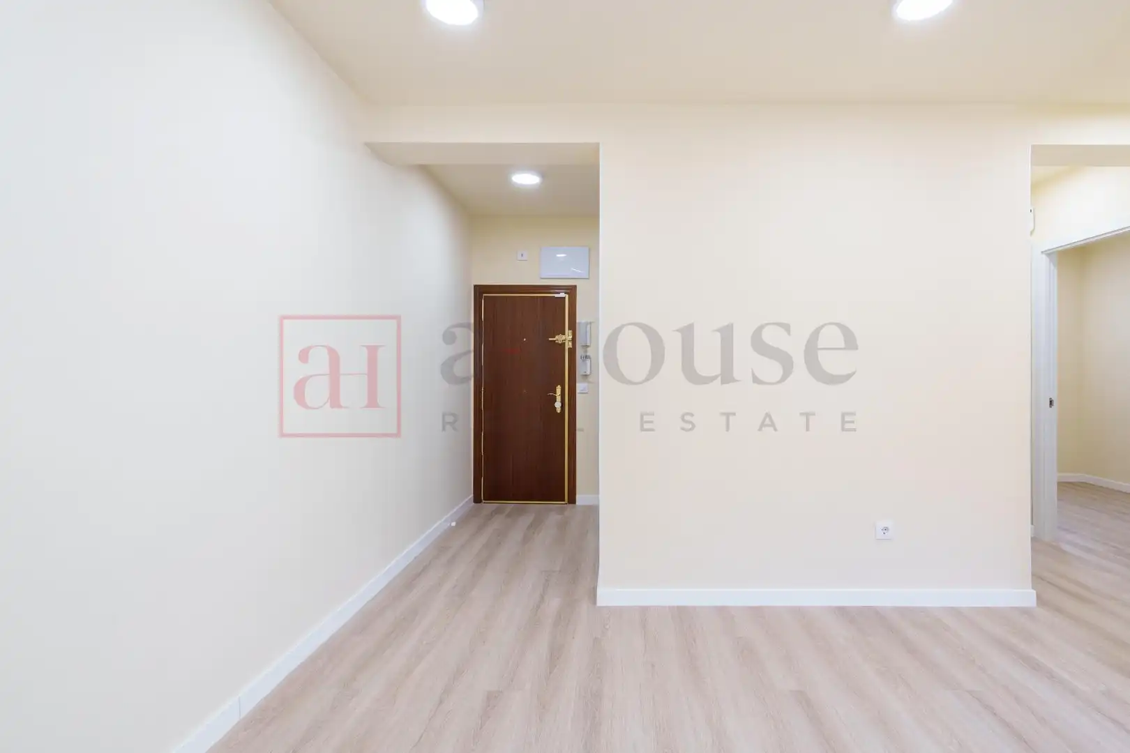 Wohnung zum Verkauf in Madrid mit Klimaanlage und Heizung
