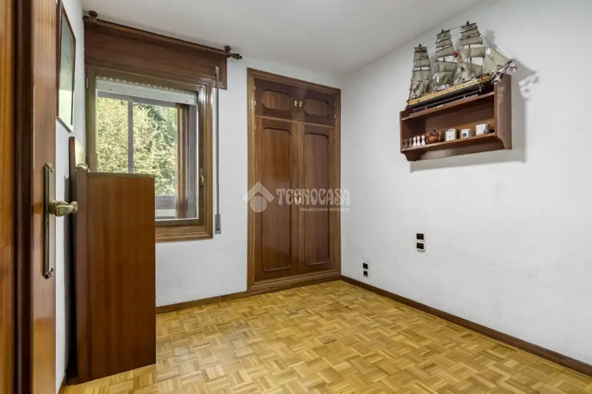 Schlafzimmer von Wohnung zum Verkauf in Madrid