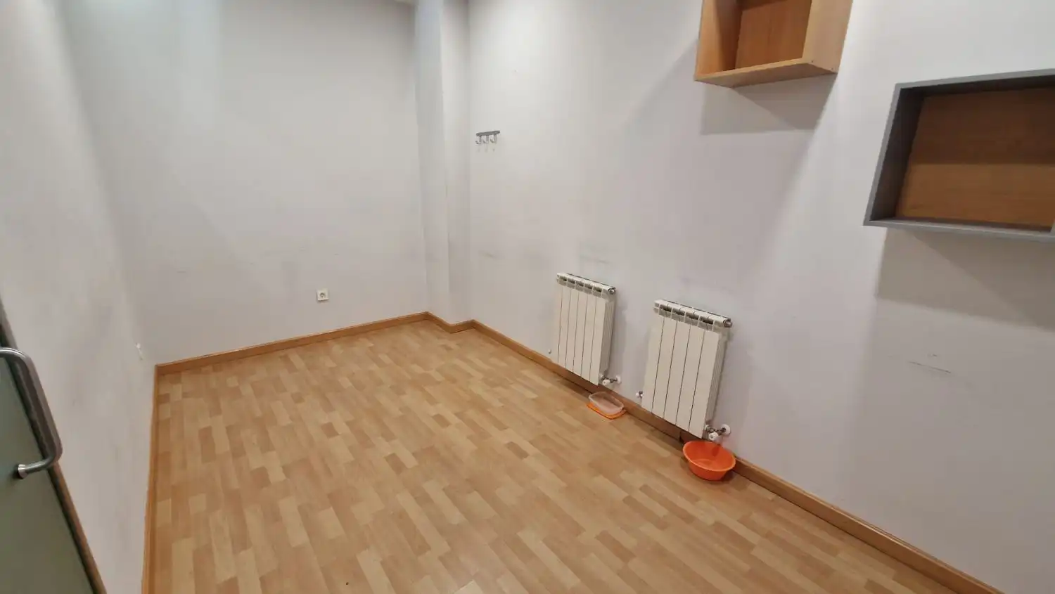 Geschaftsraum zur Miete in León Capital 