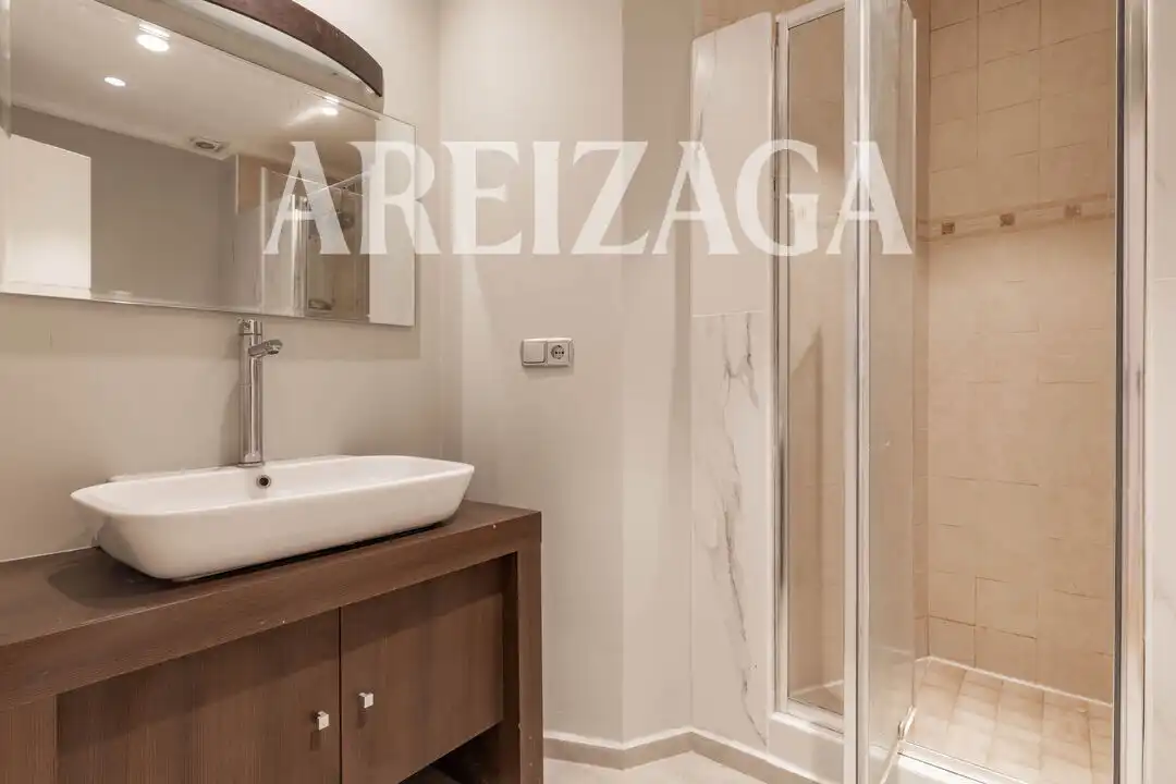 Piso con terraza en venta en Calle Padre Larroca 1, imagen 29