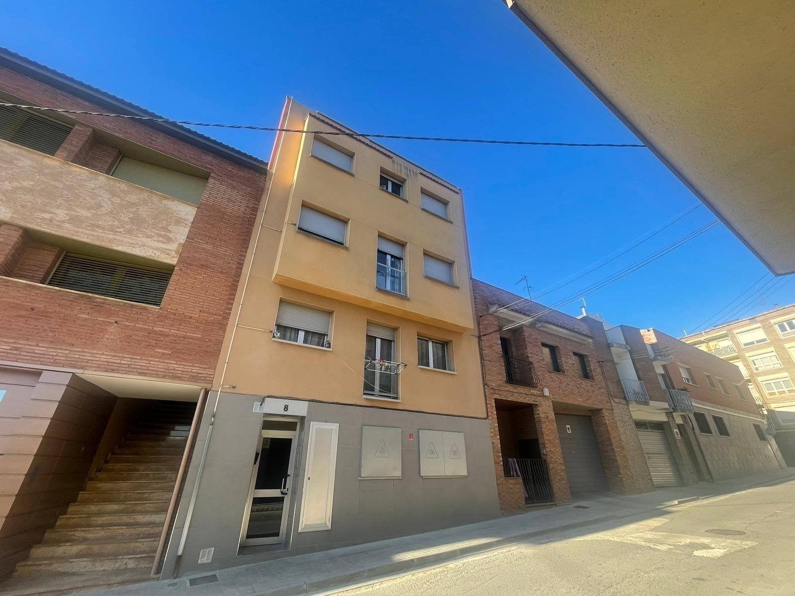 Vista exterior de Traster en venda en Vilanova del Camí