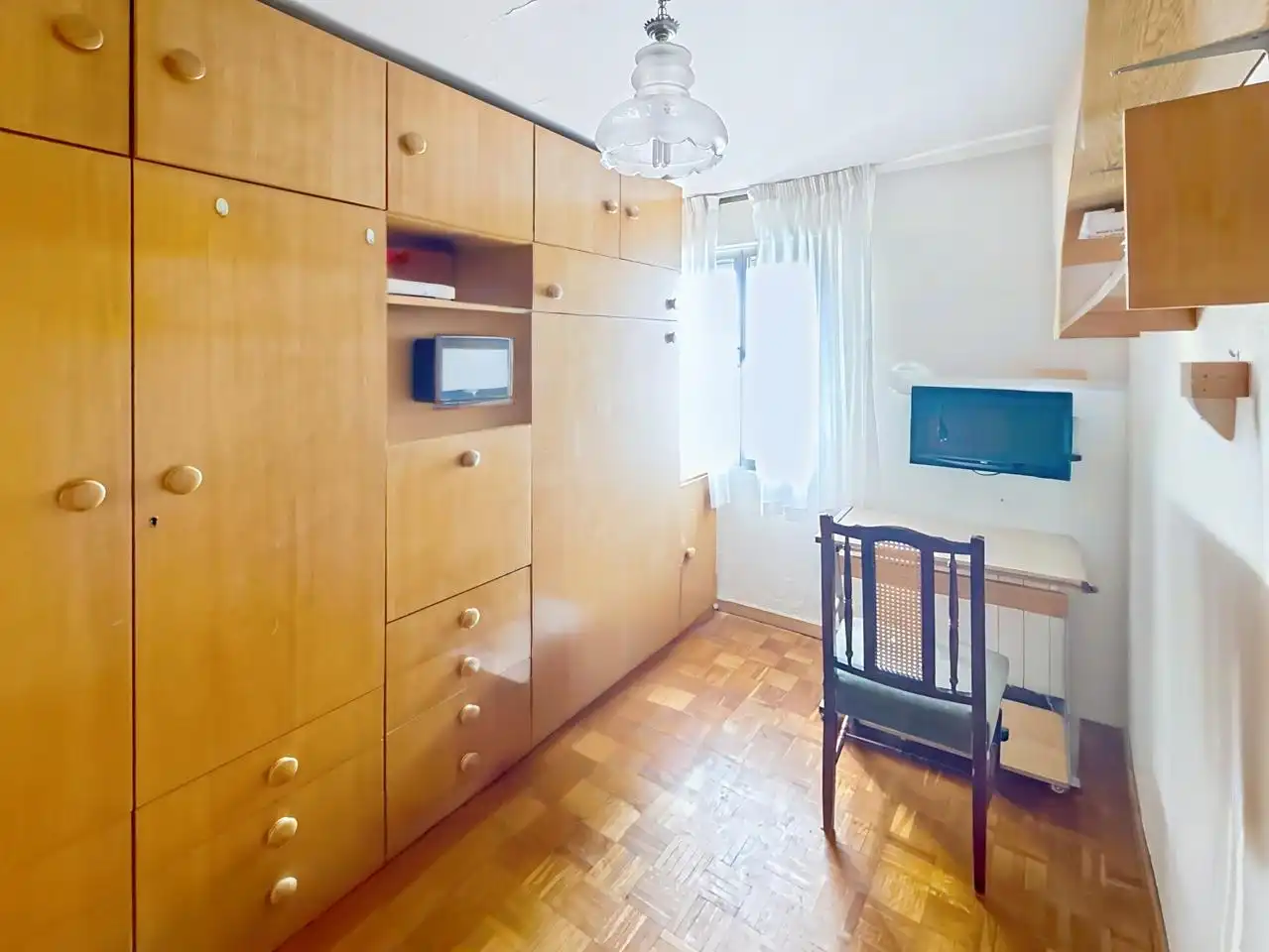 Habitación de Piso en venta en Madrid con Calefacción, Terraza y Amueblado