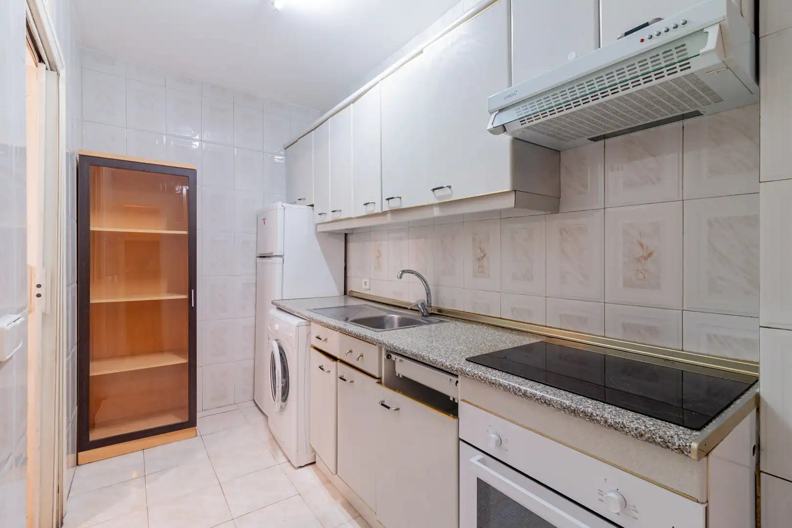 Cocina de Piso en venta en Madrid con Calefacción