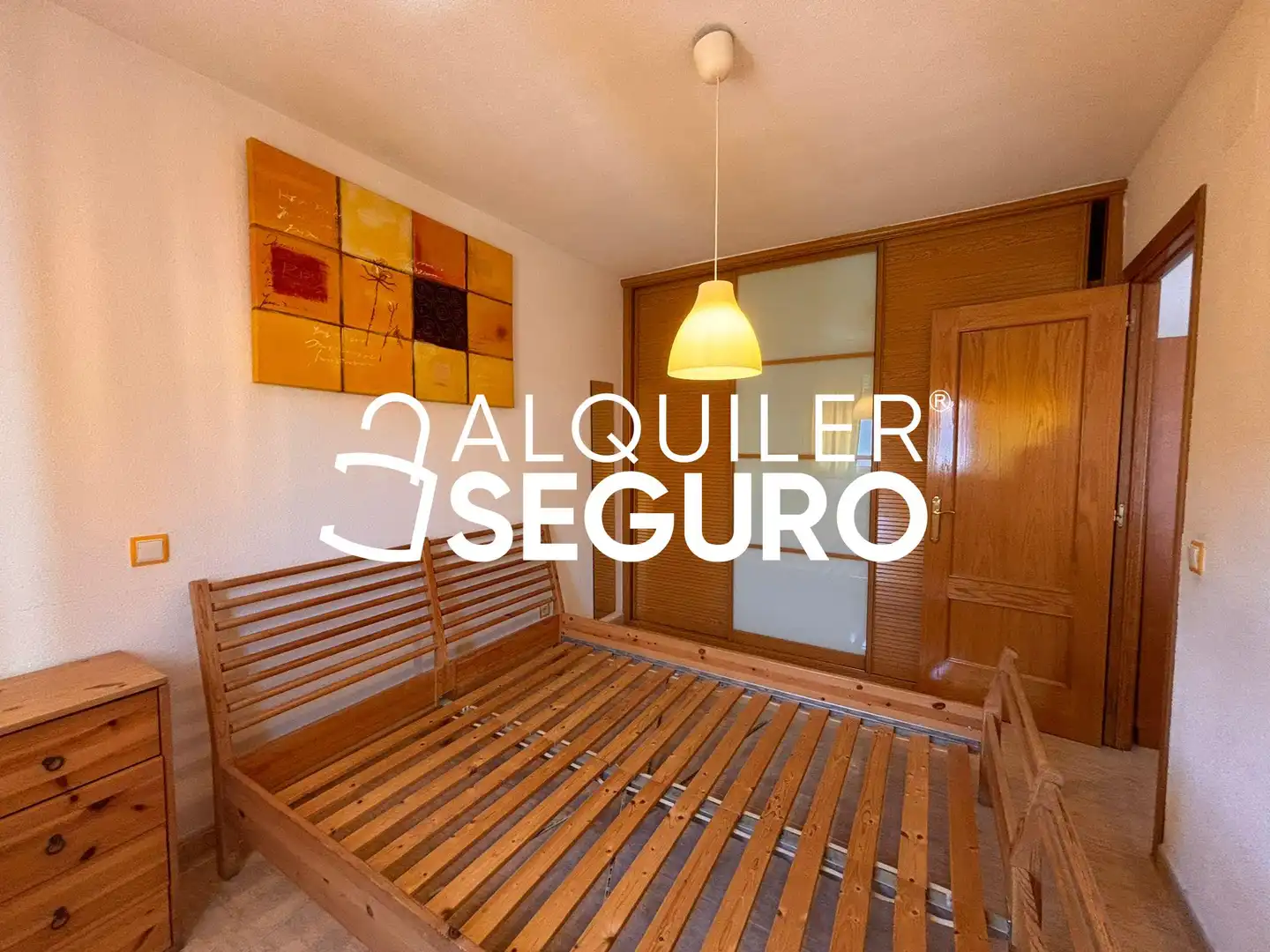 Schlafzimmer von Wohnung zur Miete in Madrid mit Klimaanlage, Heizung und Möbliert