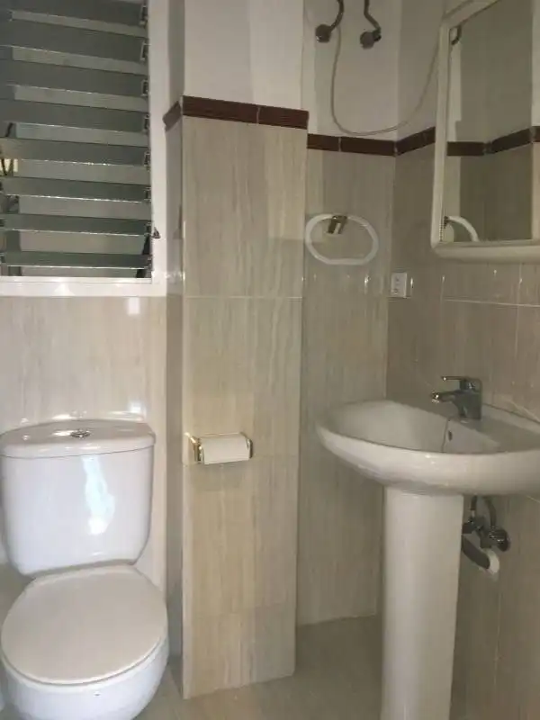 Baño de Oficina de alquiler en Valencia