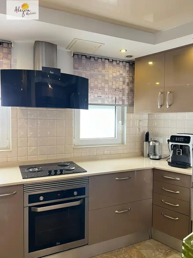 Cocina de Apartamento de alquiler en Valencia con Aire acondicionado, Calefacción y Amueblado